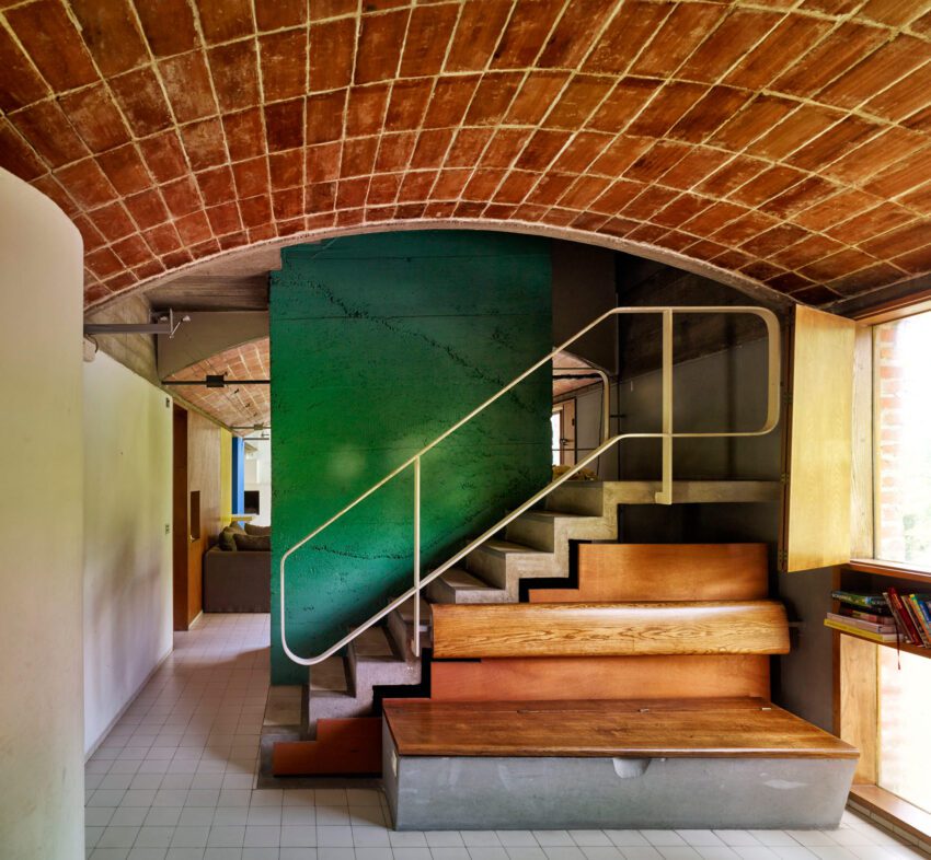 Cemal Emdem Maison Jaoul Le Corbusier Bold Statement in Suburban Paris