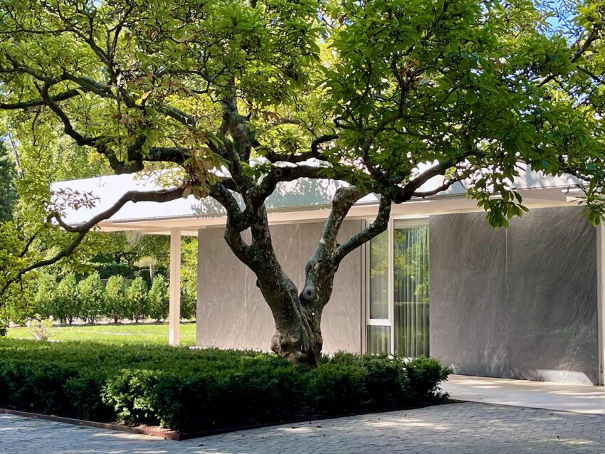 The Miller House by Eero Saarinen A Mid Century Modern home 