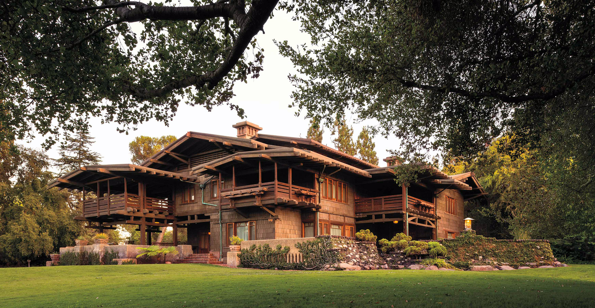 The Gamble House by Greene and Greene: American Arts and Crafts ...