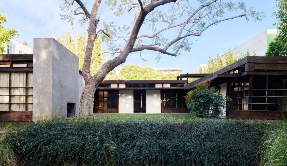 The Schindler House in West Hollywood Los Angeles ArchEyes