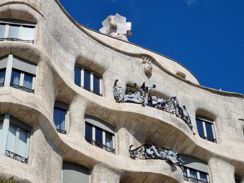 sanchit gulati La Casa Mila by Antoni Gaudi Modernist Architecture ArchEyes