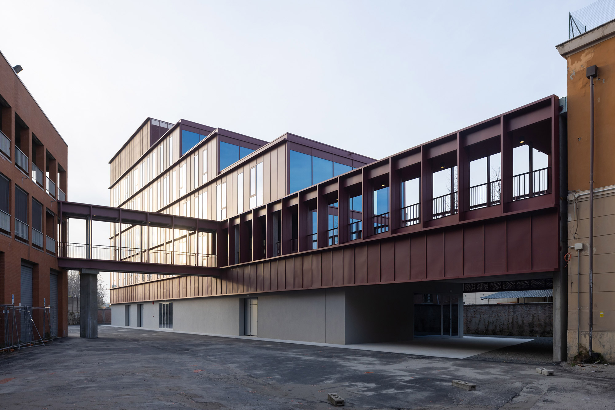 The New Guardia di Finanza Headquarters by DEMOGO